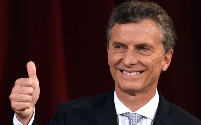 Sin ponerse colorado, Macri aseguró que sus 60 años estuvieron «dedicados al trabajo»