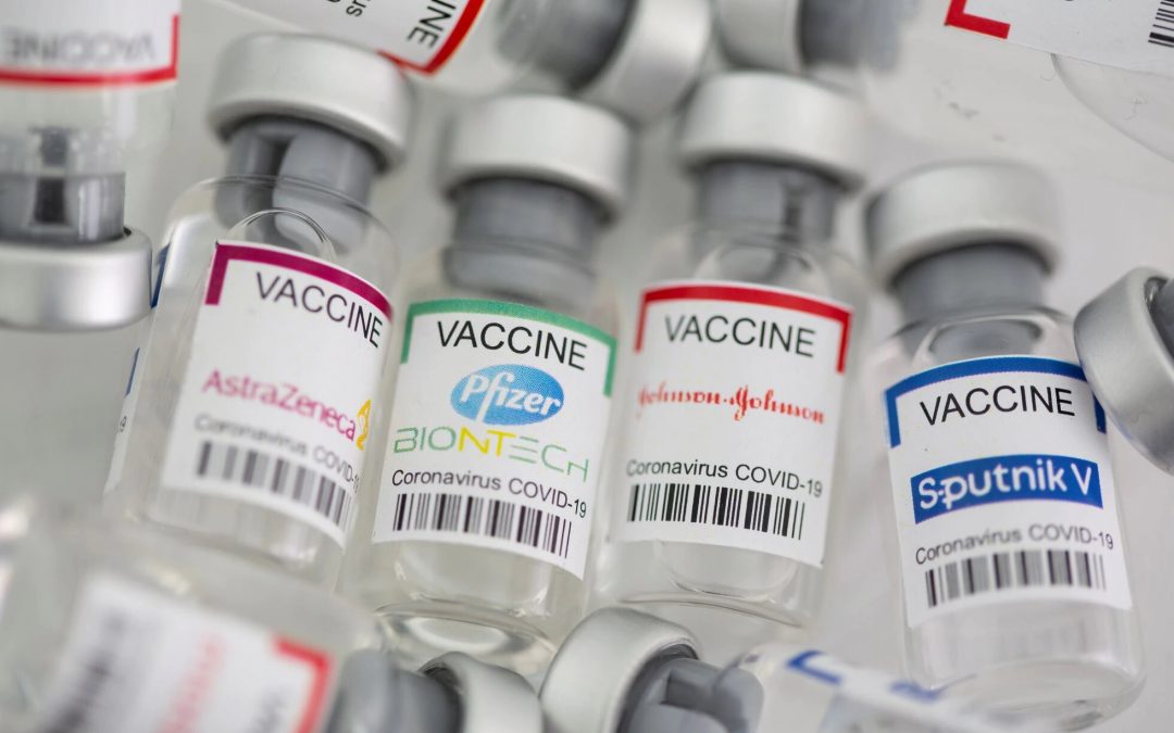 ¿Qué países se puede visitar de acuerdo a la vacuna de COVID-19 recibida y en qué casos es necesaria la cuarta dosis?
