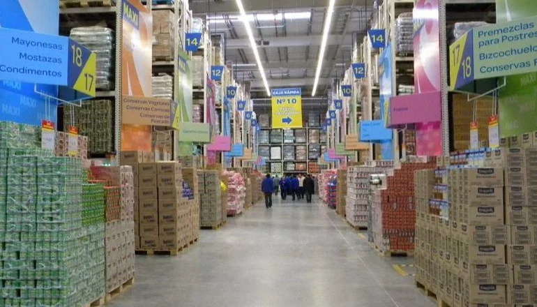 Inflación: los precios mayoristas subieron 7,1% en julio y la interanual escaló al 64,8%