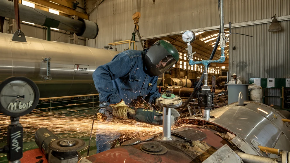 Puente empleo: los detalles del programa con el que el Gobierno buscará convertir 200.000 planes sociales en trabajo formal.