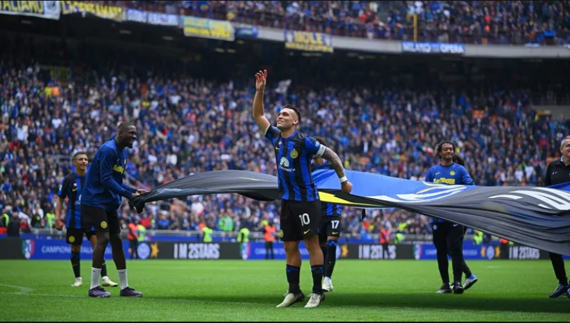 Inter festejó el Scudetto con sus hinchas: el gesto de Lautaro Martínez con un compañero