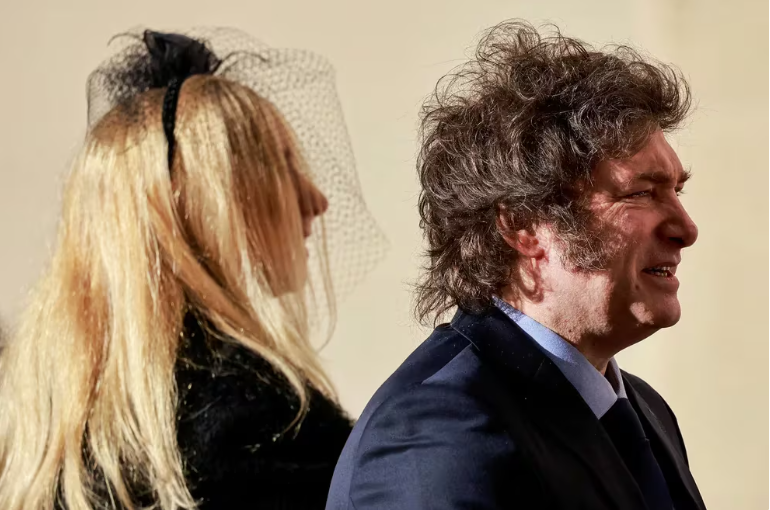 Javier Milei quiere premiar a los gobernadores que firmen el Pacto de Mayo con una importante condecoración