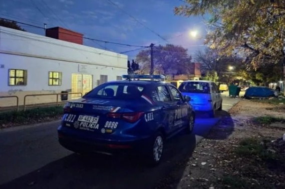 Violencia narco en Rosario: balearon un jardín de infantes y un colegio primario