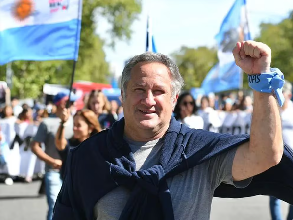 Escándalo por los alimentos: el Gobierno denunció penalmente a Pablo De la Torre