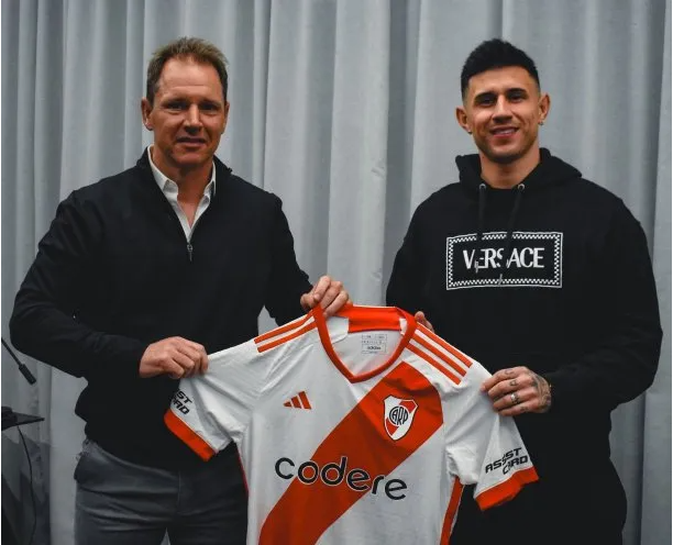 Es oficial: River anunció la contratación de Adam Bareiro