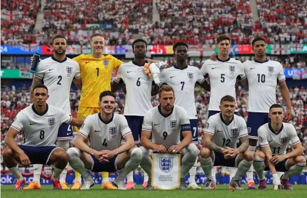 Southgate renunció en Inglaterra: el argentino que suena para reemplazarlo