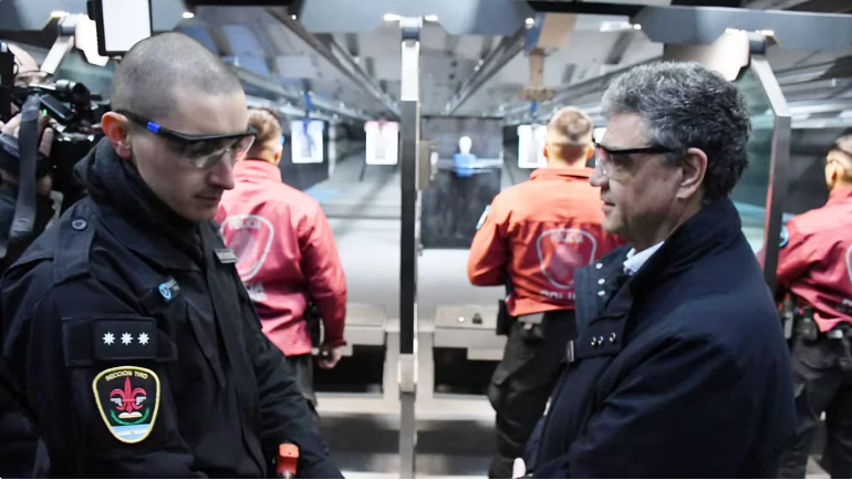 De letalidad reducida y a base de dióxido de carbono: cómo funcionan las pistolas BYRNA que presentó la policía porteña