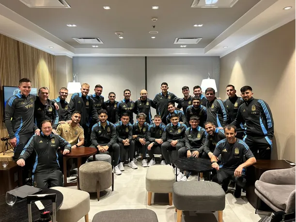 La Selección Argentina Sub-23 partió hacia París para disputar los Juegos Olímpicos