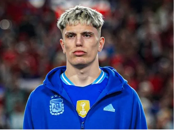 Otra baja en la Selección Argentina: Alejandro Garnacho quedó desafectado