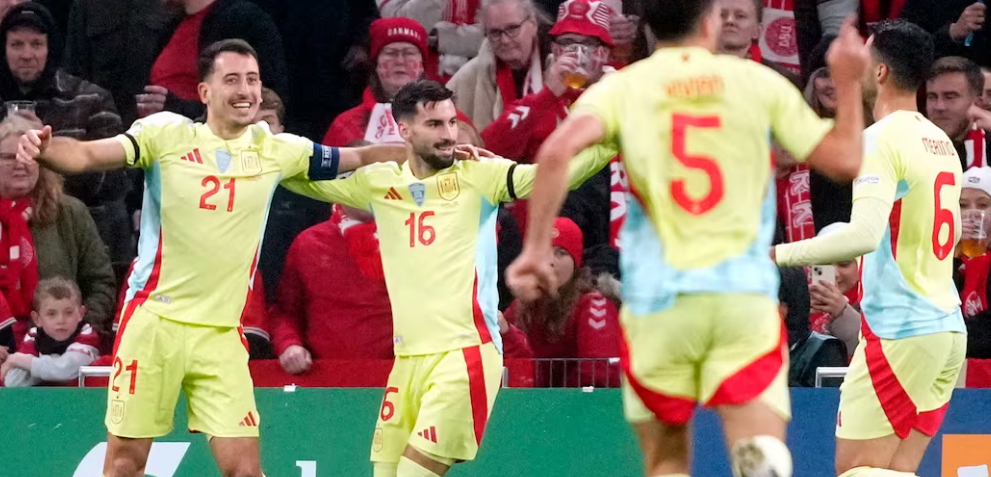 España sigue mandando: derrota a Dinamarca y termina primera de grupo