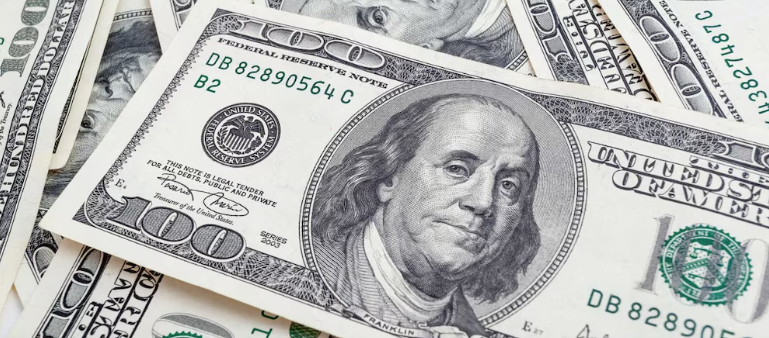 El dólar libre acumuló una baja de $70 en la semana y dejó la brecha al borde de la desaparición