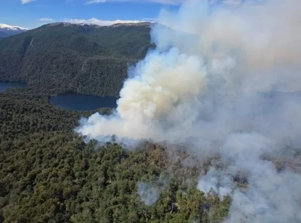 Bariloche: el incendio en el Parque Nacional Nahuel Huapi consumió casi 5.000 hectáreas