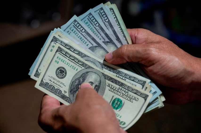 Cómo se va a poder usar la plata del colchón para pagos en el supermercado, compra de autos y otros fines