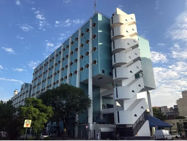 Sanidad anunció un paro de 24 horas ante la amenaza de cierre del Hospital Naval