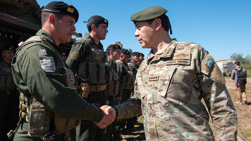 Jefe del Ejército Argentino, en exclusiva con DEF: “Con el Ejercicio Libertador buscamos ser más operativos”