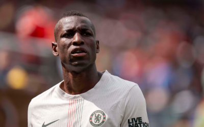 Polémica: aterrizó en Alemania para unirse al Bayern Múnich, pero se lesionó el delantero titular y el Chelsea canceló la operación minutos antes de la firma