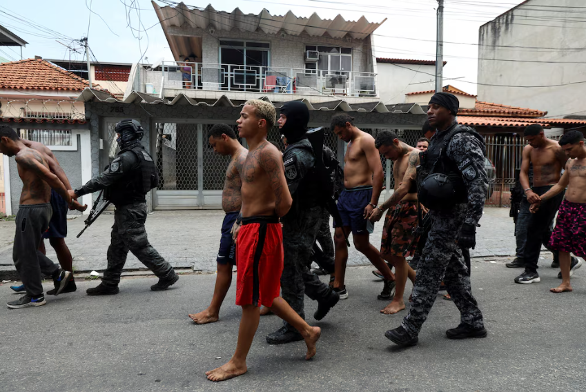 Tras el letal operativo policial en Río de Janeiro, Brasil busca asfixiar las finanzas de grupos criminales nacionales