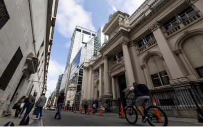 Con las compras del BCRA y la escalada del oro, las reservas crecieron más de US$5000 millones en enero