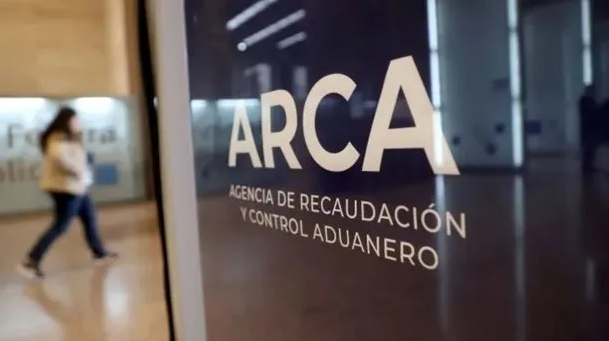 Monotributo 2026: ARCA aumentó las cuotas un 14,29% desde marzo y ya rigen los nuevos topes de facturación anual