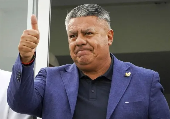 La Justicia autorizó a Chiqui Tapia a viajar al exterior para asistir al sorteo de la Copa Libertadores