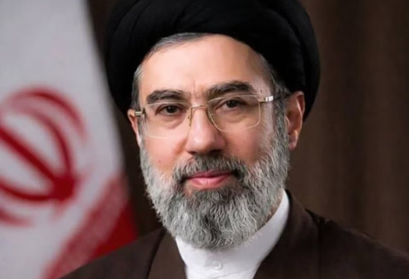 Cómo el nuevo líder supremo de Irán construyó un imperio inmobiliario global