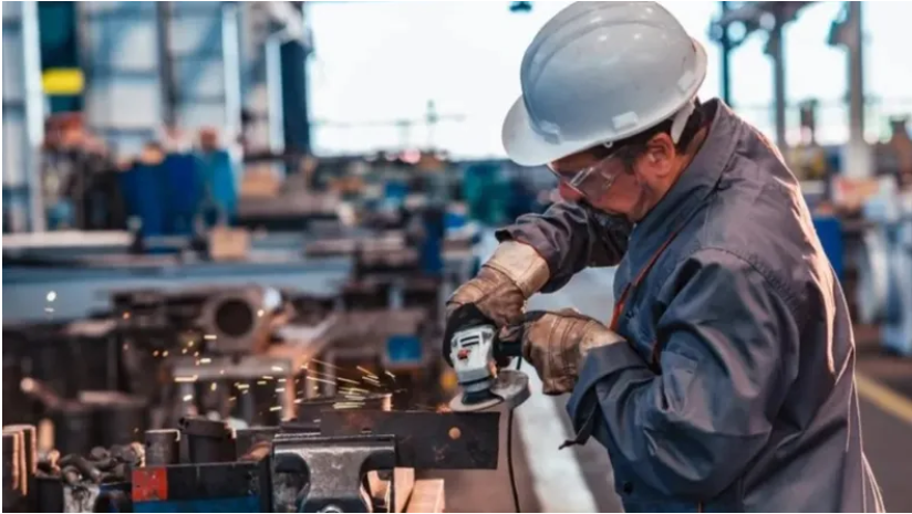 Alerta roja: la UIA confirmó que cayeron la producción y las ventas en más del 50% de las empresas