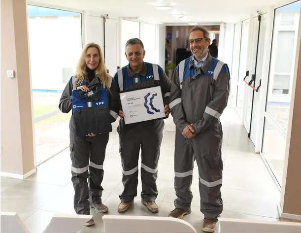 YPF fue distinguida con el certificado Marca País en Vaca Muerta
