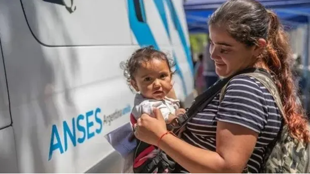 Asignación Universal por Hijo y Tarjeta Alimentar: ANSES oficializó los montos para julio