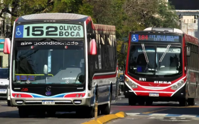 Pensando en las elecciones, Milei y Caputo aumentan los subsidios a colectivos para evitar subas en el boleto