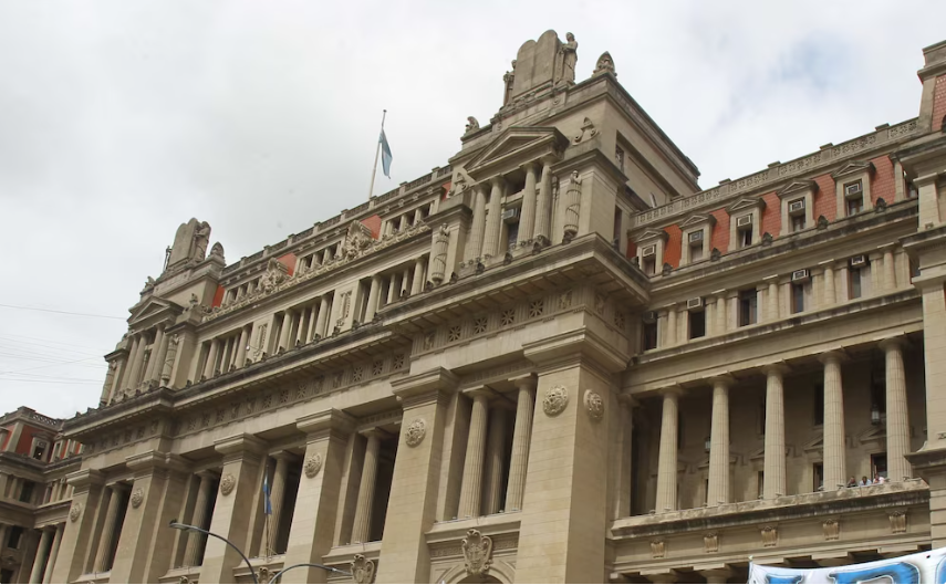 La Corte Suprema convocó a conjueces para un nuevo debate sobre la ley de tierras